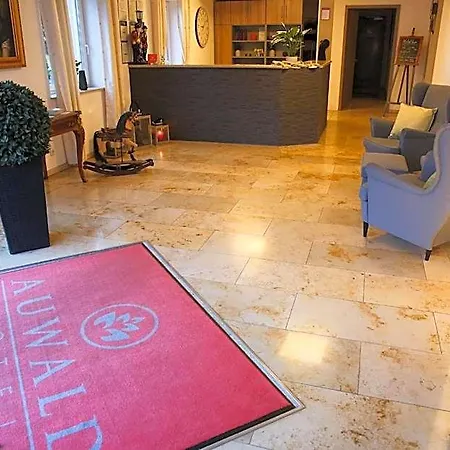Auwald 3*